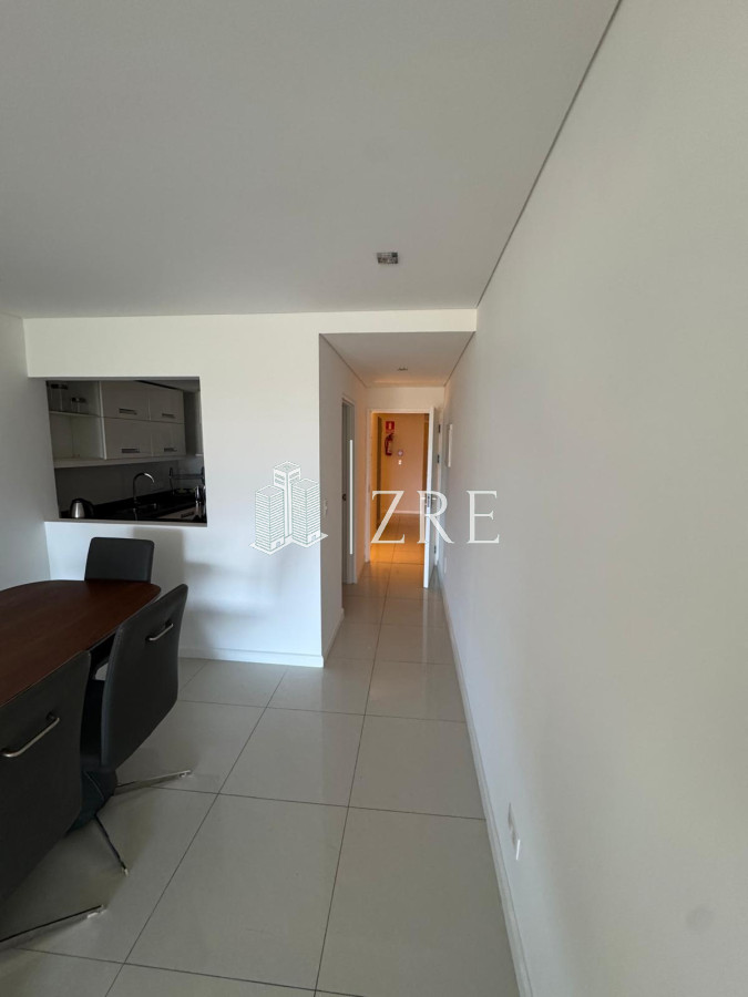 Apartamento ID.543 - Venta apartamento 2 dormitorios. Playa mansa, Punta del Este. 