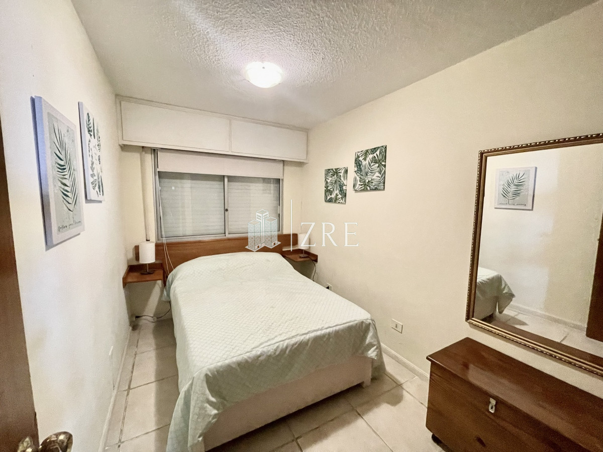 Apartamento ID.215 - Venta apartamento 3 Dormitorios en Península, Punta del Este, Oportunidad!