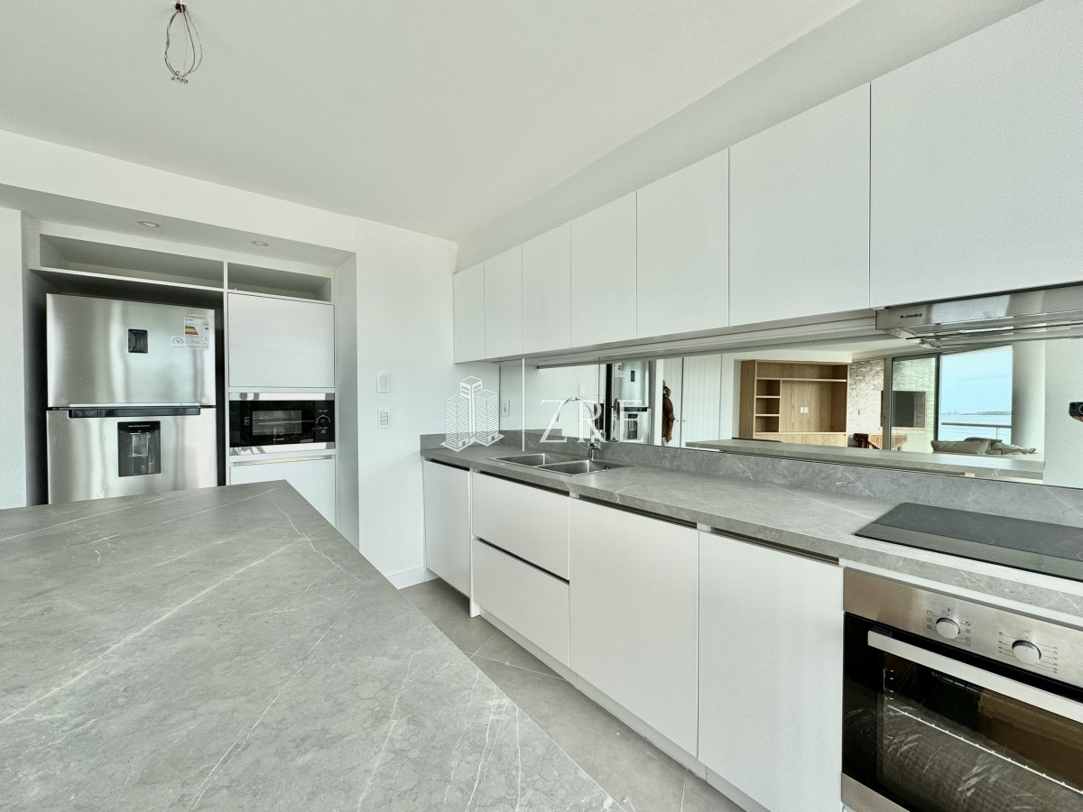 Apartamento ID.805 - Venta apartamento  2 Dormitorios + Servicio.