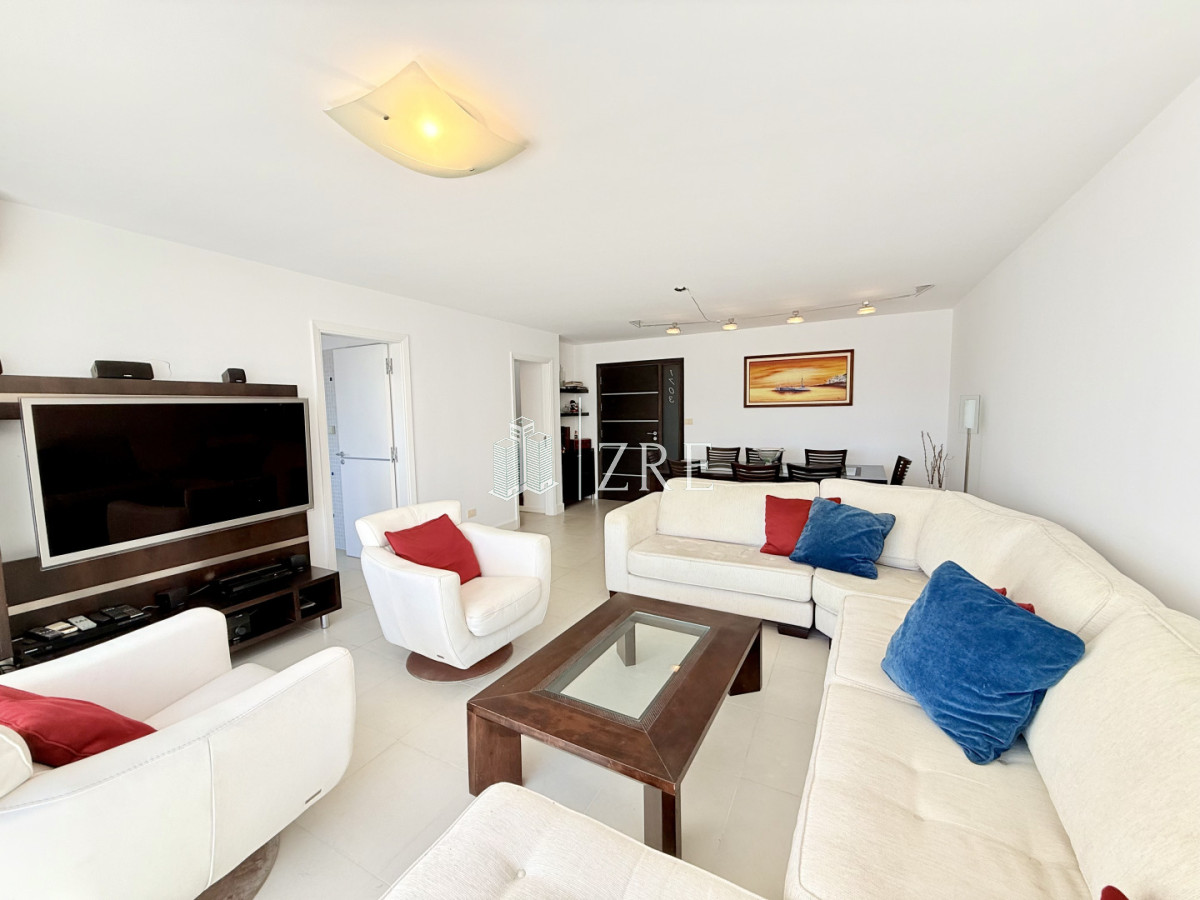Apartamento ID.783 - Venta Penthouse 3 dormitorios Punta del Este