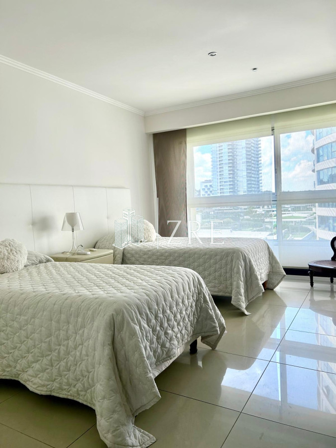 Apartamento ID.637 - Venta apartamento tres dormitorios