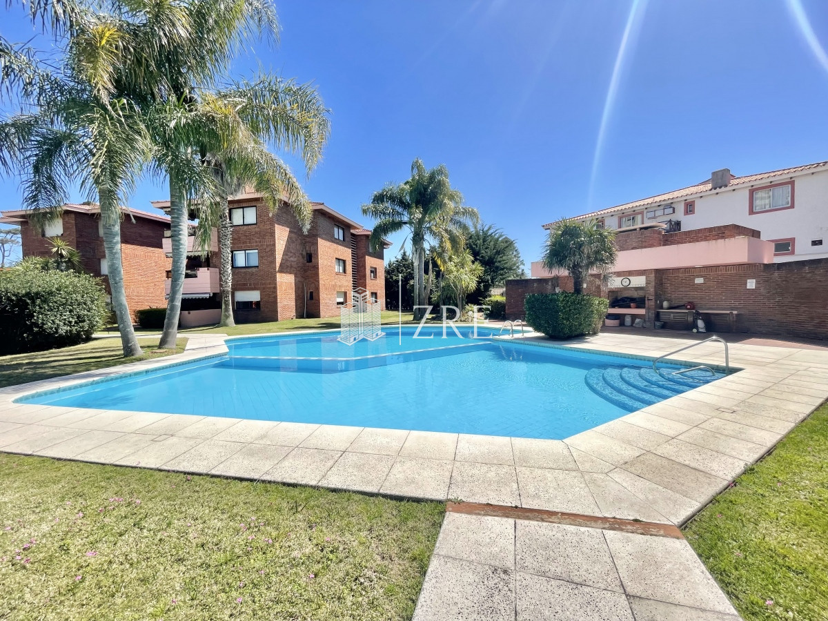 Apartamento ID.188 - Venta Oportunidad Departamento - 3 dormitorios - Playa Mansa - Punta Del Este