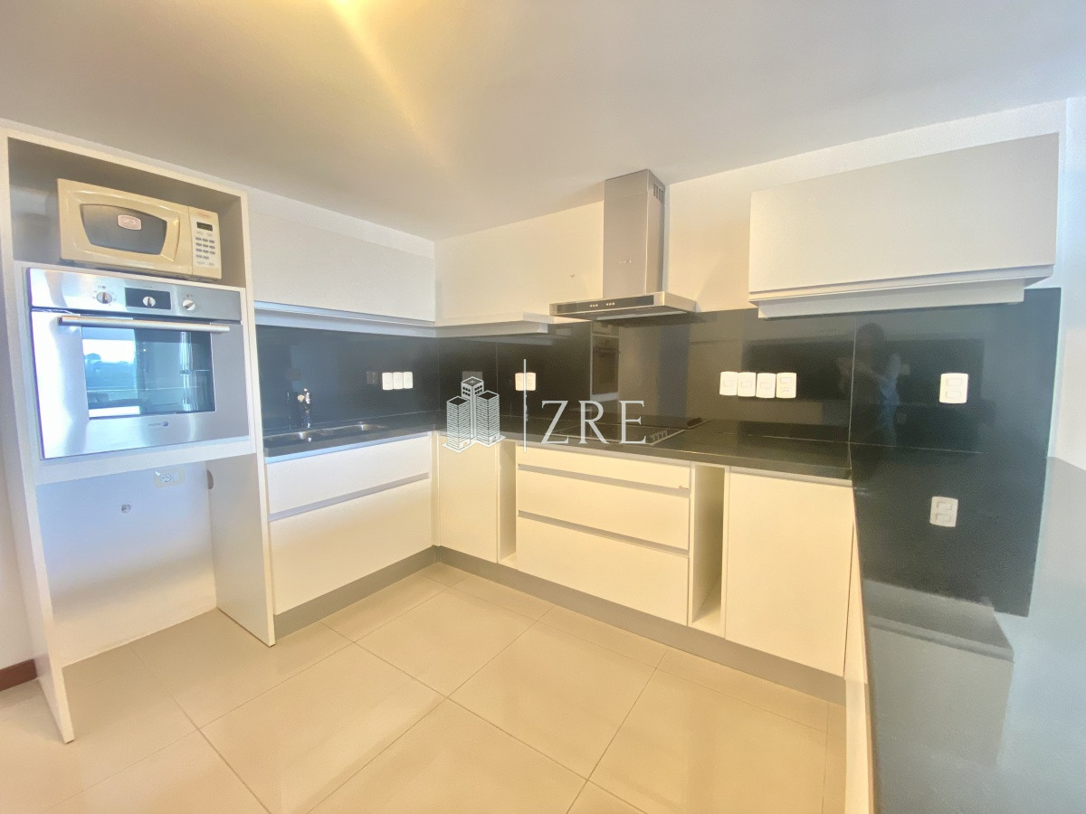 Apartamento ID.290 - Alquiler temporal tiburón III Punta del Este tres dormitorios.  