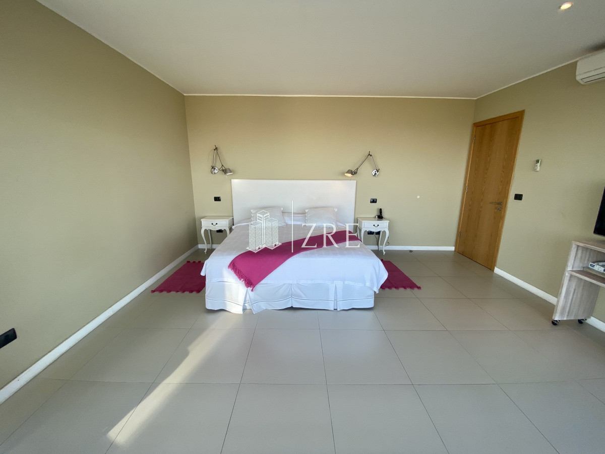 Apartamento ID.341 - Venta apartamento 4 dormitorios, playa brava Punta del Este 