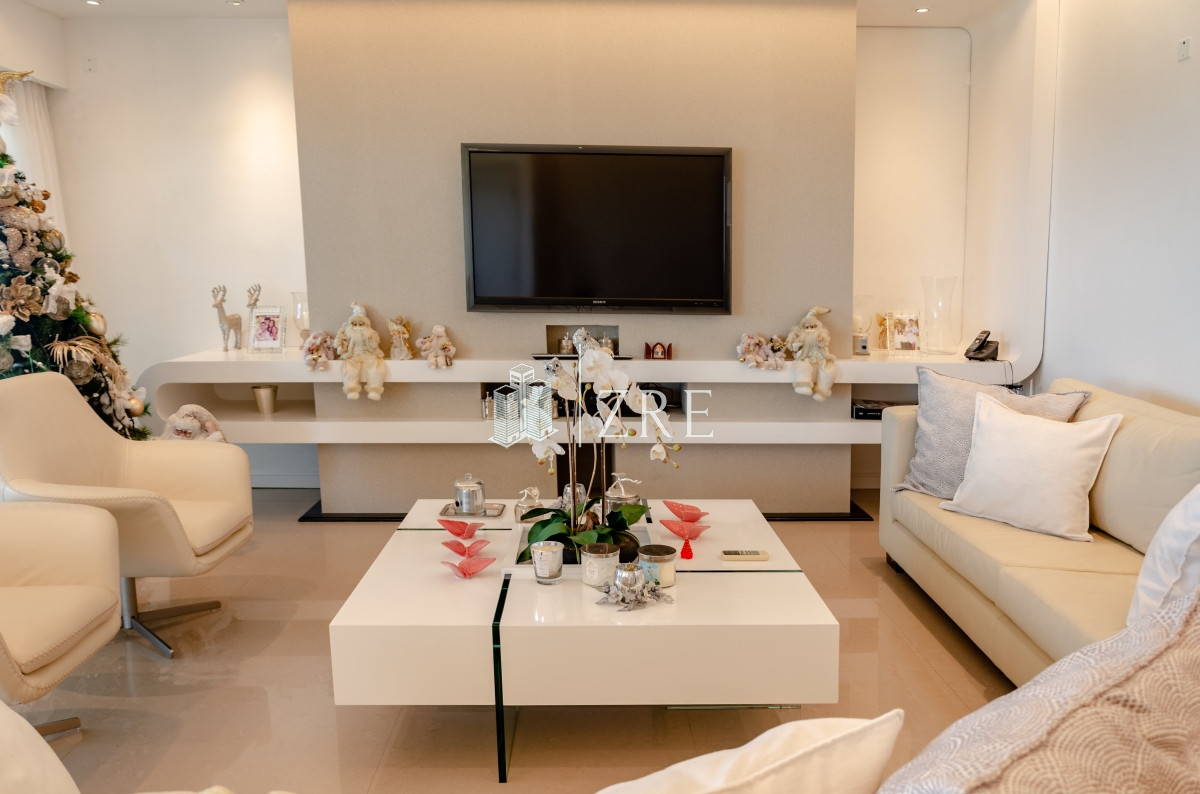 Apartamento ID.54 - Venta apartamento 4 dormitorios. Playa mansa, Punta del Este
