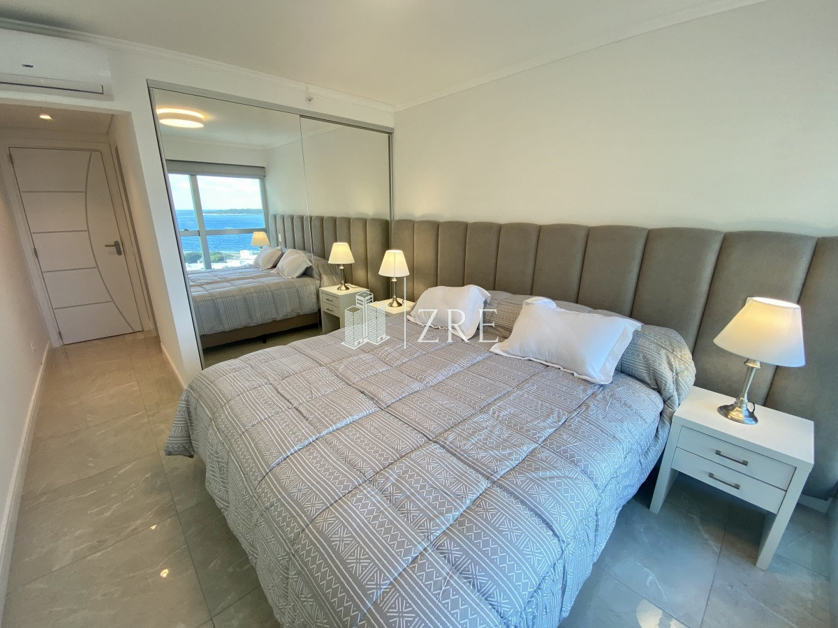 Apartamento ID.311 - Venta dos dormitorios playa mansa Punta del Este