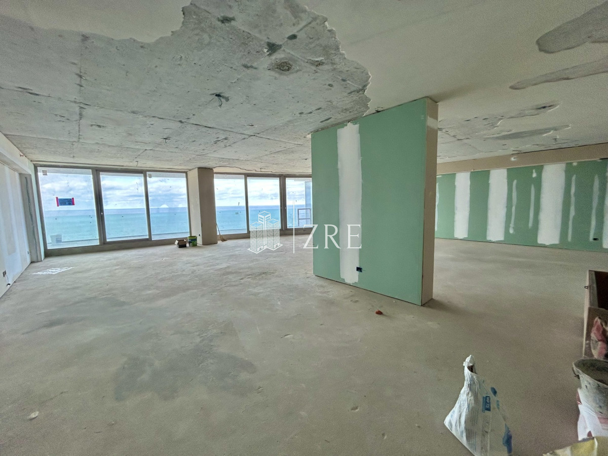 Apartamento ID.106 - Venta Penthouse Duplex Punta del Este con vista al mar. 4 dormitorios