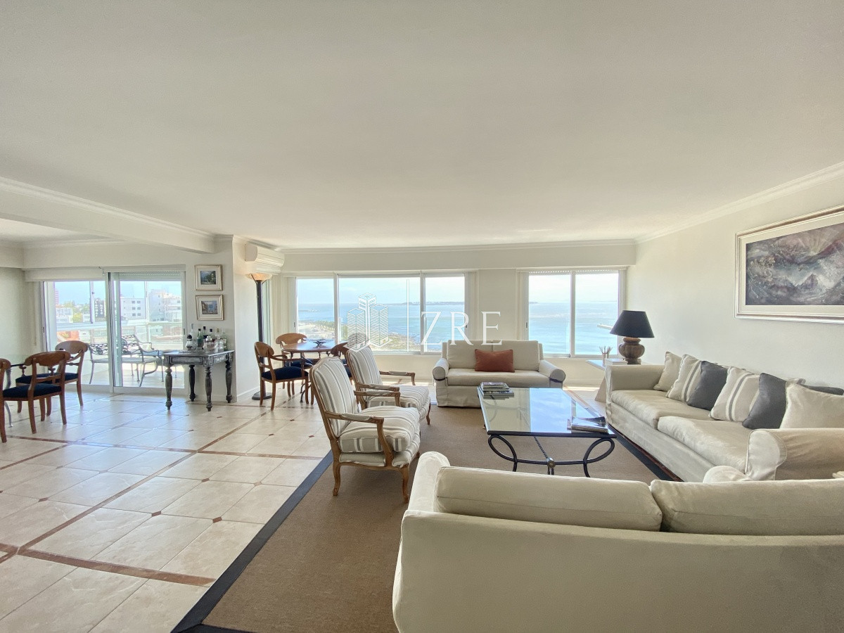 Apartamento ID.289 - Venta apartamento 3 dormitorios. Playa mansa, Punta del Este  