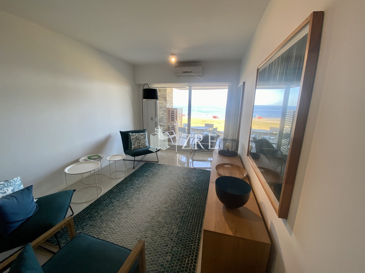 Apartamento ID.352 - Venta apartamento 2 dormitorios playa mansa Punta del Este 