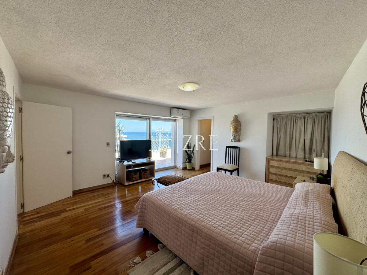 Apartamento ID.1317 - Venta. Penthouse dúplex. 3 dormitorios + dependencia 