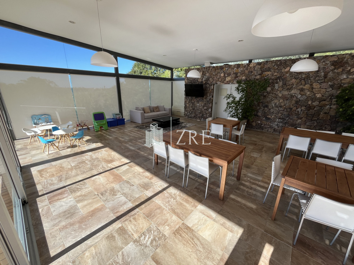 Apartamento ID.574 - Venta Apartamento Punta Ballena, Punta del este 