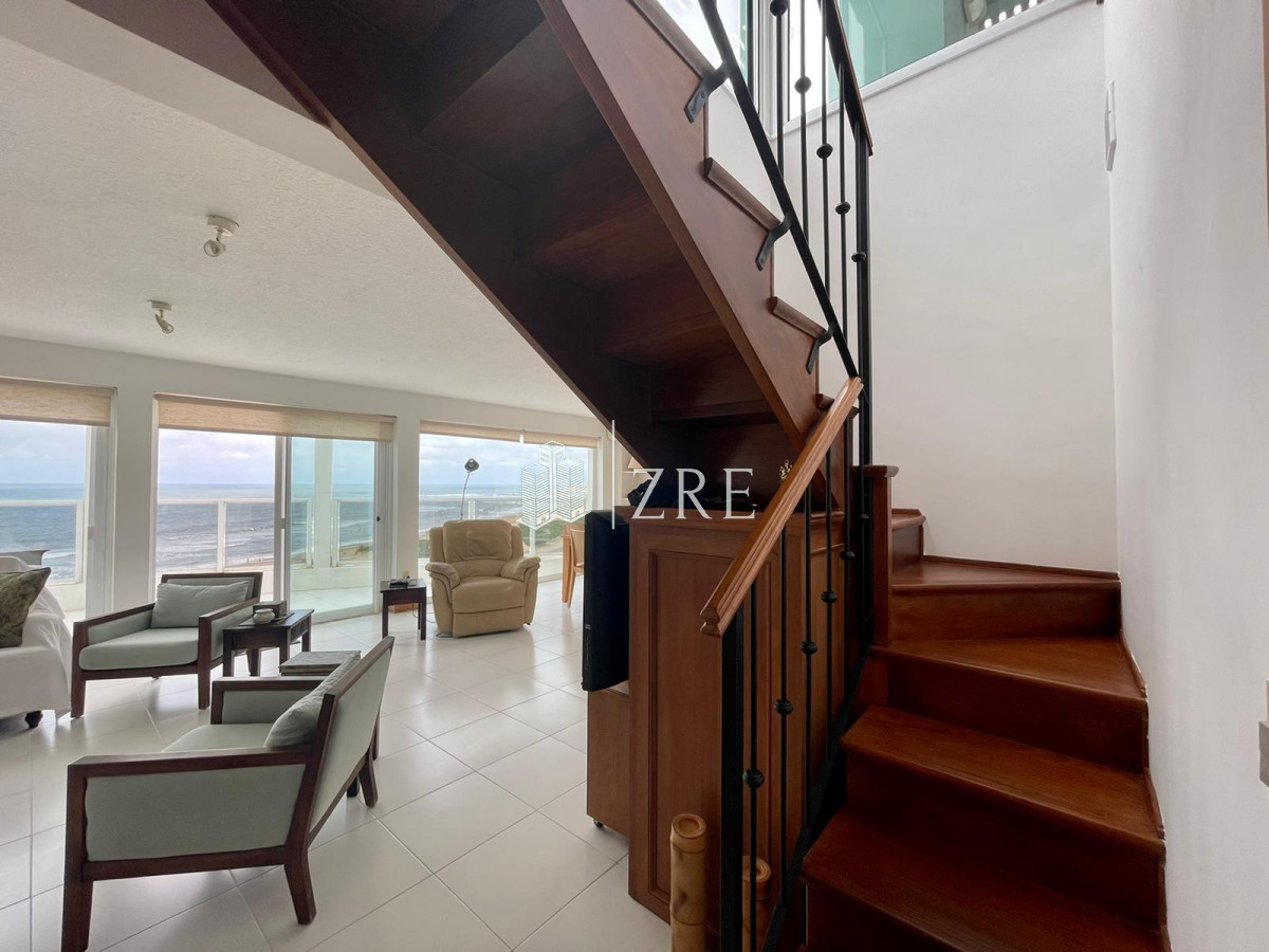 Apartamento ID.491 - Venta penthouse en primera linea de la Brava!