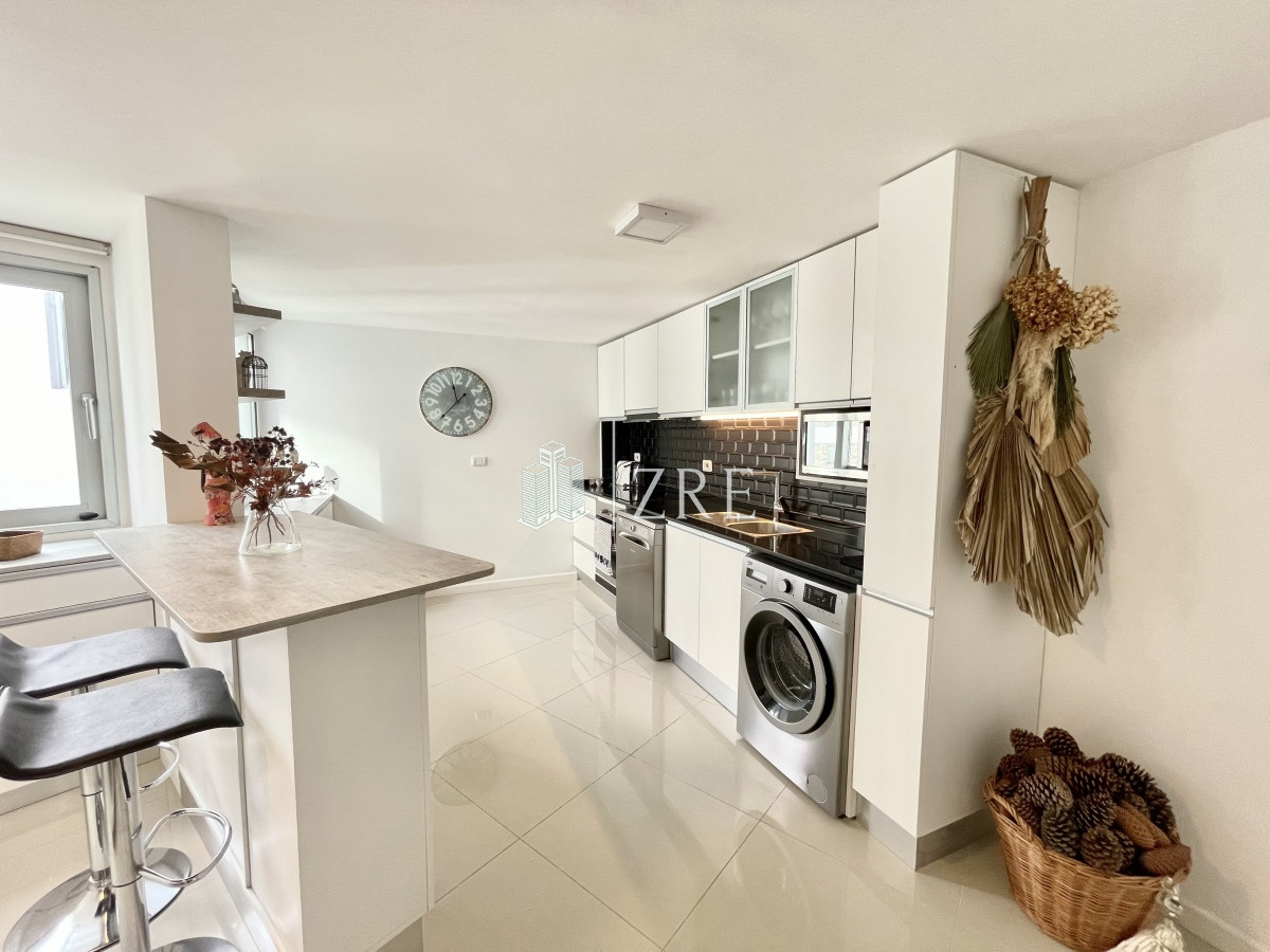 Apartamento ID.235 - venta apartamento 2 dormitorios  2 baños  Parrillero. Playa mansa, Punta del Este 