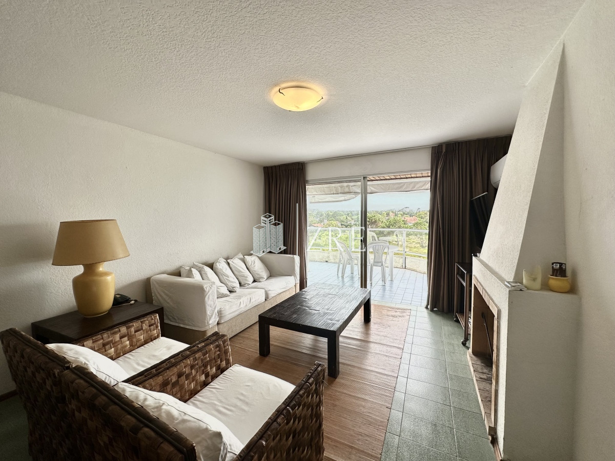 Apartamento ID.801 - Venta Apartamento - 3 Dormitorios 3 Baños - Primera linea Playa Mansa 