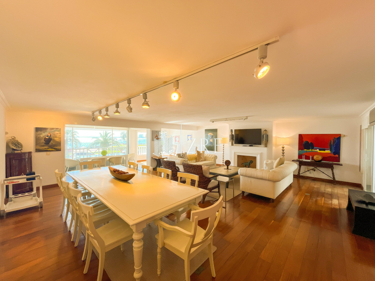 Apartamento ID.985 - Venta y alquiler apartamento en Península, Punta del Este 