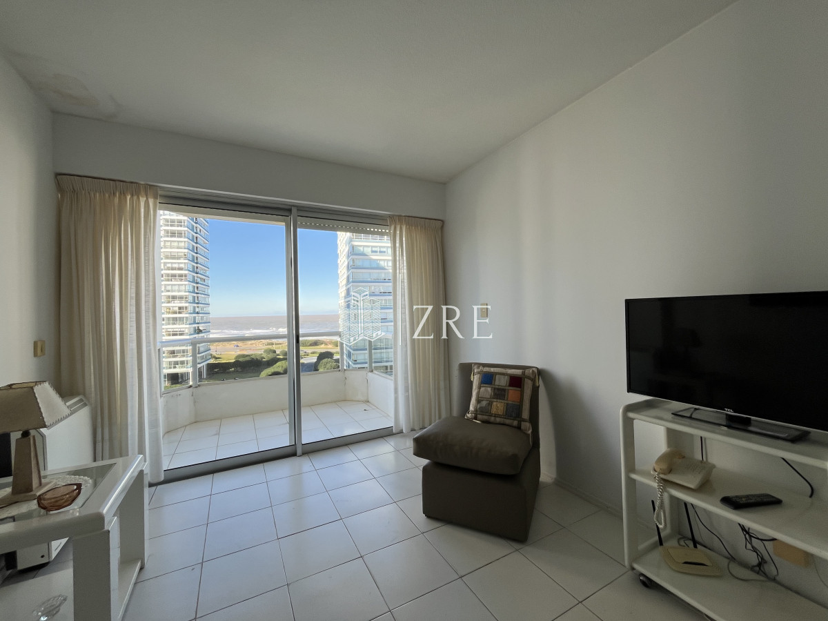 Apartamento ID.556 - Venta apartamento, Punta del Este, playa brava