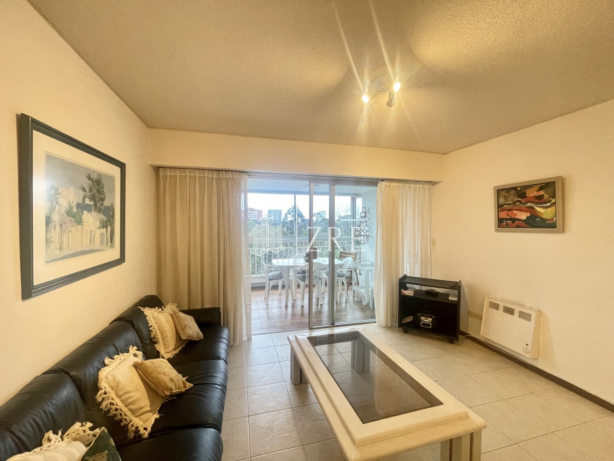 Apartamento ID.190 - Alquiler Departamento - 2 Dormitorios - Roosevelt 
