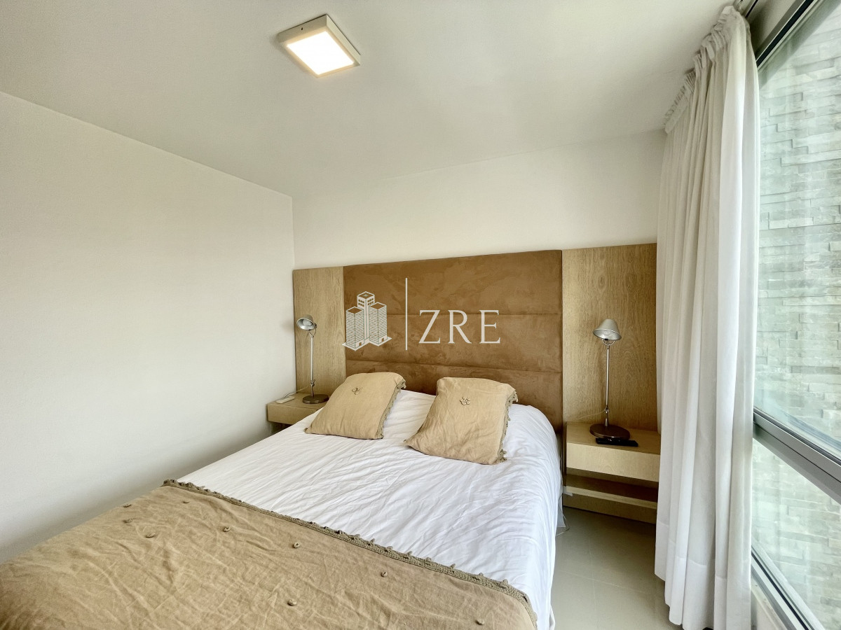 Apartamento ID.235 - venta apartamento 2 dormitorios  2 baños  Parrillero. Playa mansa, Punta del Este 