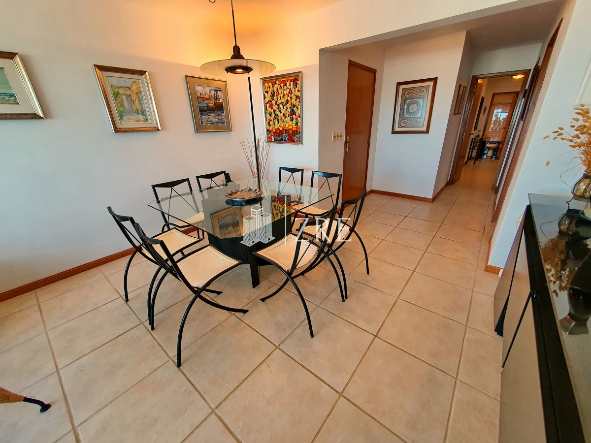 Apartamento ID.425 - Venta apartamento 3 dormitorios.