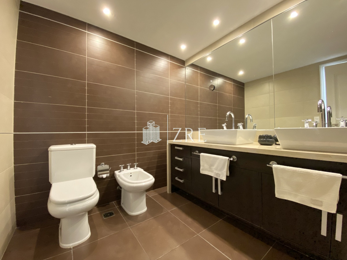Apartamento ID.300 - VENTA  APARTAMENTO 2 DORMITORIOS IMPERIALE PUNTA DEL ESTE