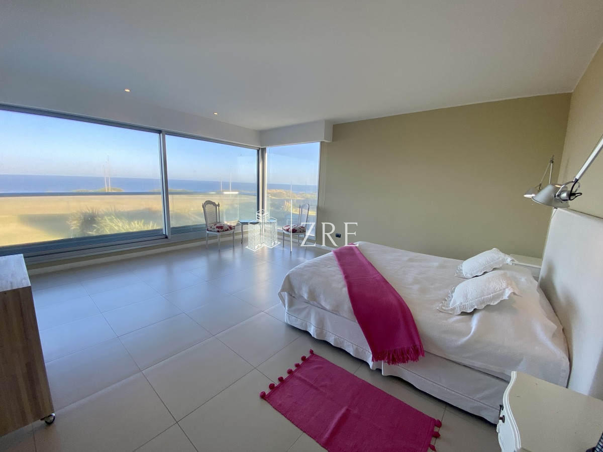 Apartamento ID.341 - Venta apartamento 4 dormitorios, playa brava Punta del Este 