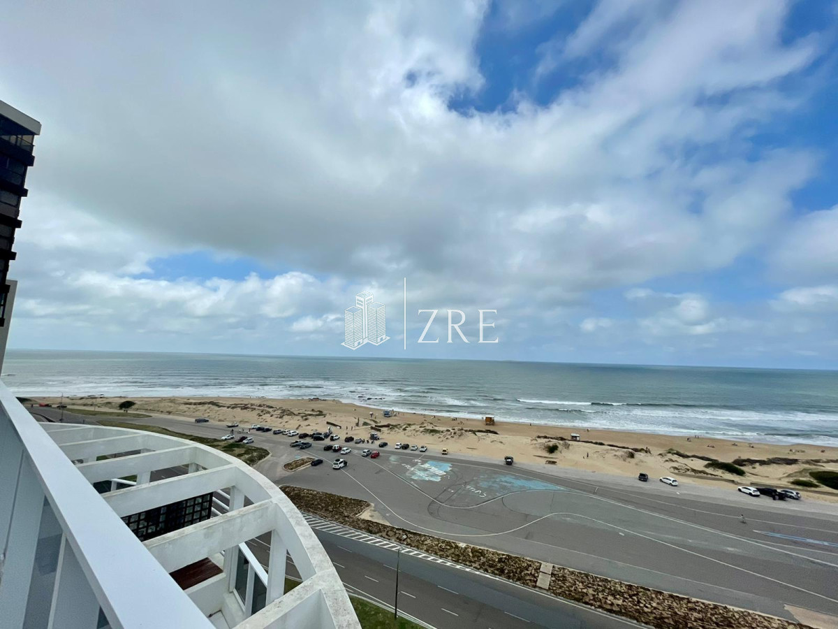 Apartamento ID.491 - Venta penthouse en primera linea de la Brava!