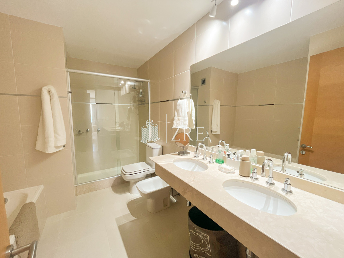 Apartamento ID.931 - Alquiler temporal, apartamento 2 dormitorios. Playa mansa, Punta del Este. 