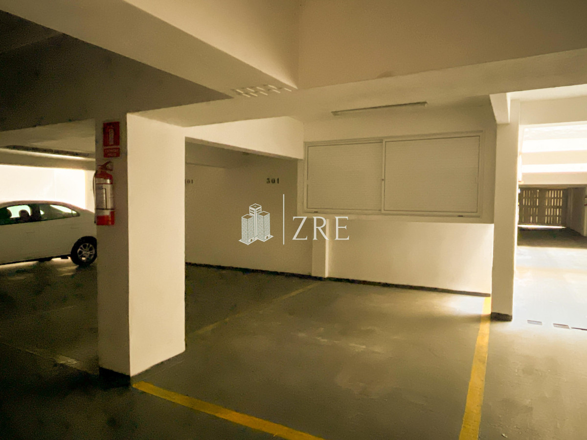 Apartamento ID.985 - Venta y alquiler apartamento en Península, Punta del Este 