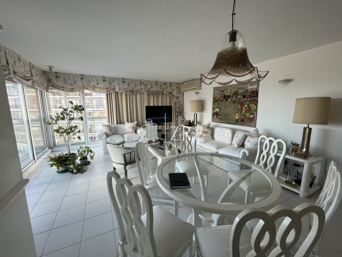 Apartamento ID.132 - Venta aparartamento en Peninsula Punta del Este, 2 dormitorios 2 baños