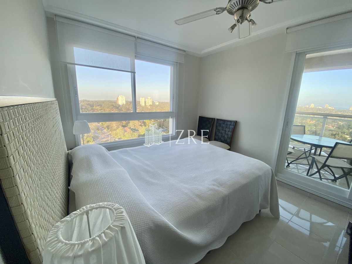 Apartamento ID.287 - Venta Departamento 3 Dormitorios en suite - Primera Línea Mansa 