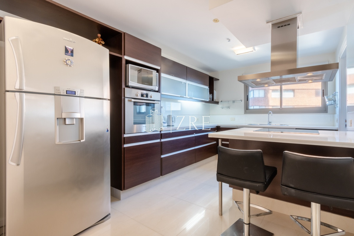 Apartamento ID.513 - Venta apartamento Imperiale II tres dormitorios y servicio playa brava Punta del Este