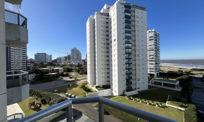 Venta apartamento, Punta del Este, playa brava