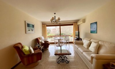 Venta apartamento en playa mansa, Punta del Este
