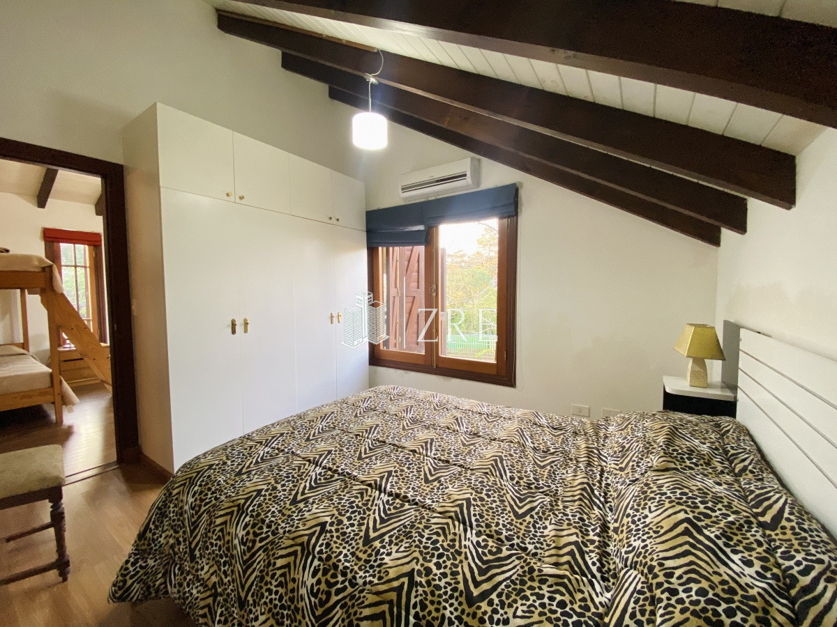 Casa ID.301 - Venta casa 3 dormitorios. Pinares Punta del Este. 