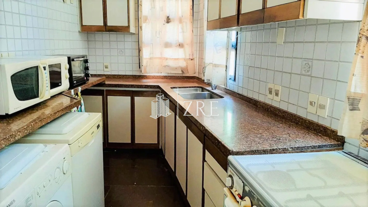 Casa ID.62 - Venta casa a media cuadra de la playa, 5 dorm, 4 baños y servicio