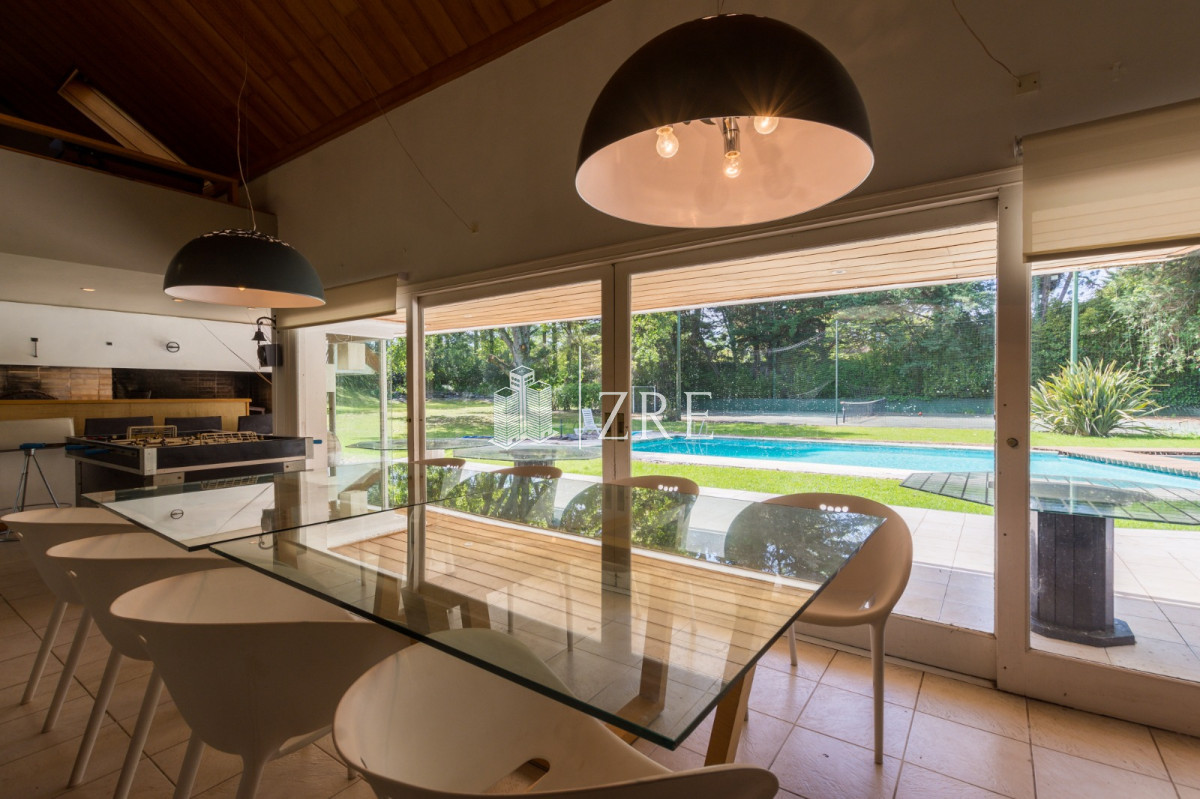 Casa ID.508 - Venta residencia en Playa Mansa Punta del Este