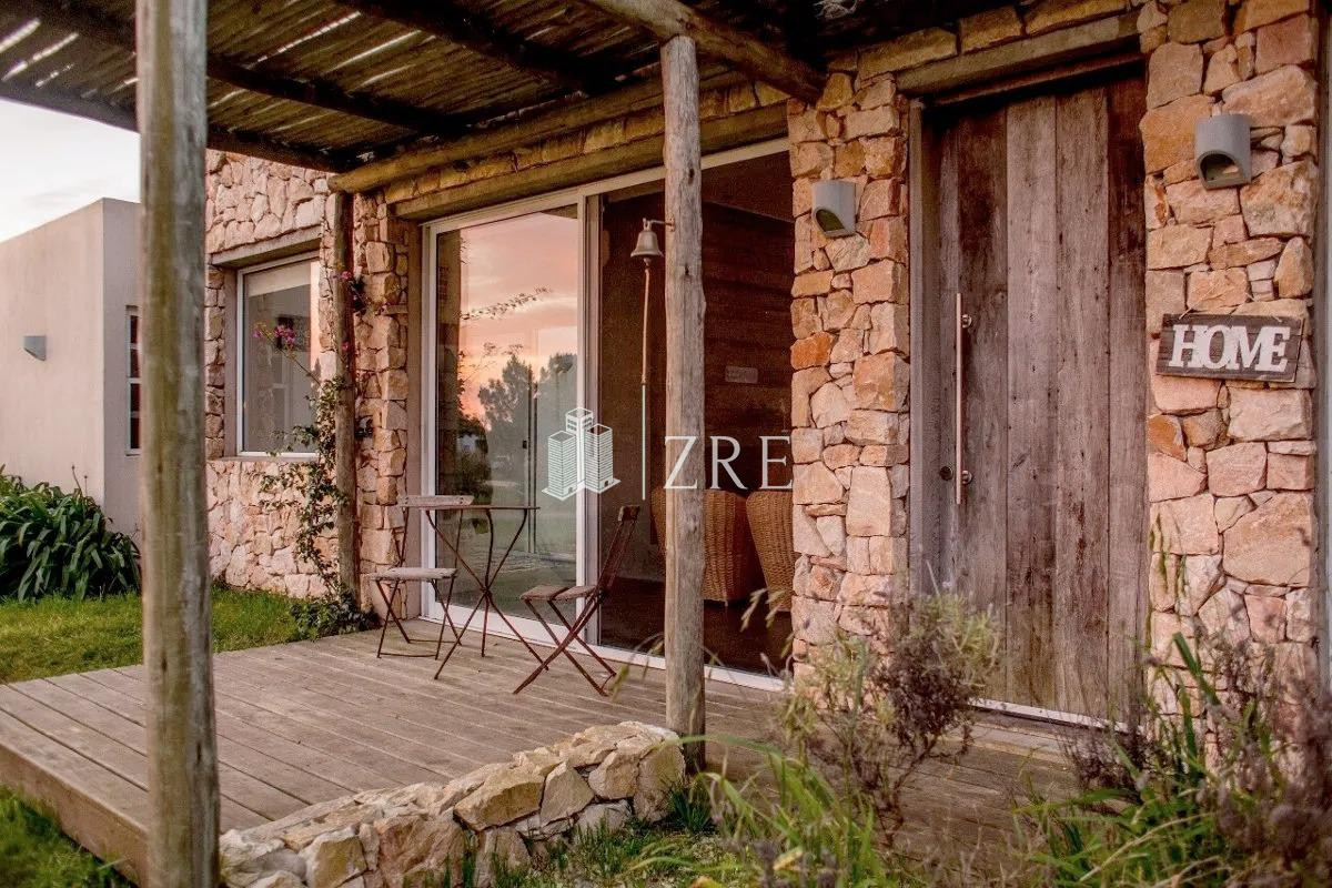 Casa ID.738 - Venta Casa - 3 Dormitorios 