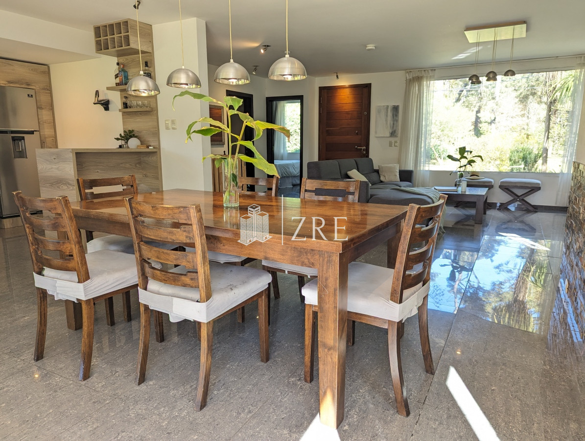 Casa ID.720 - Venta y alquiler espectacular casa en Parque Burnett, Maldonado