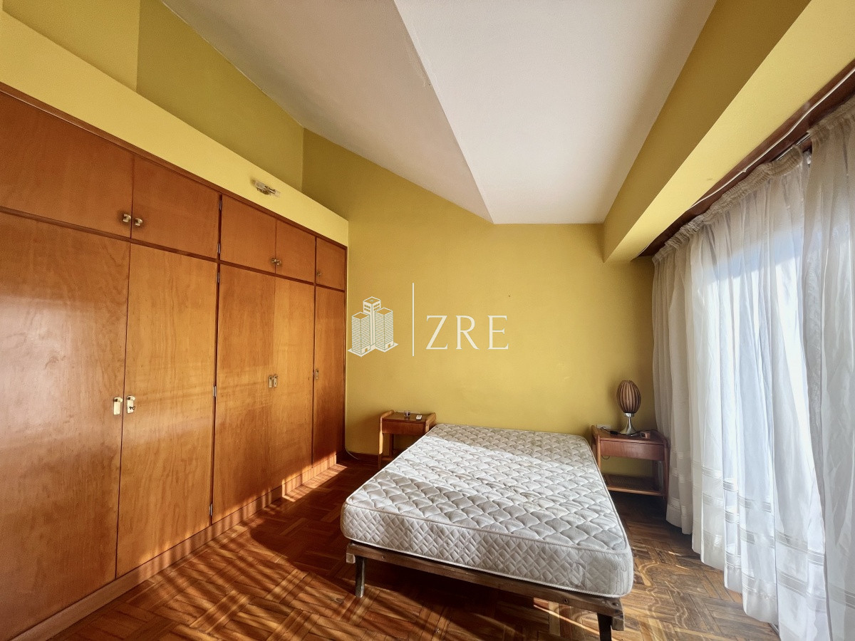 Casa ID.231 - Venta casa 4 dormitorios playa mansa Punta del Este