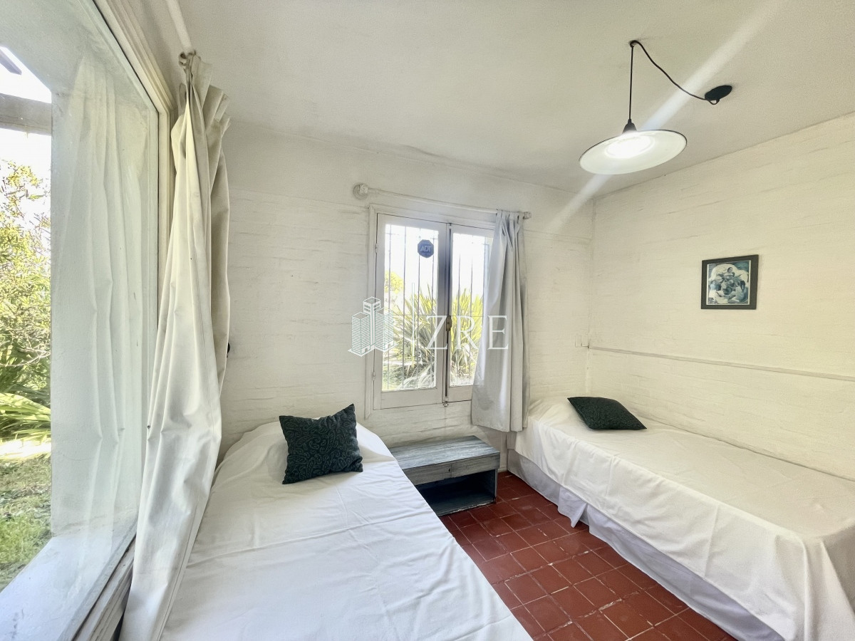 Casa ID.173 - Venta casa 5 dormitorios. Montoya, La barra. 