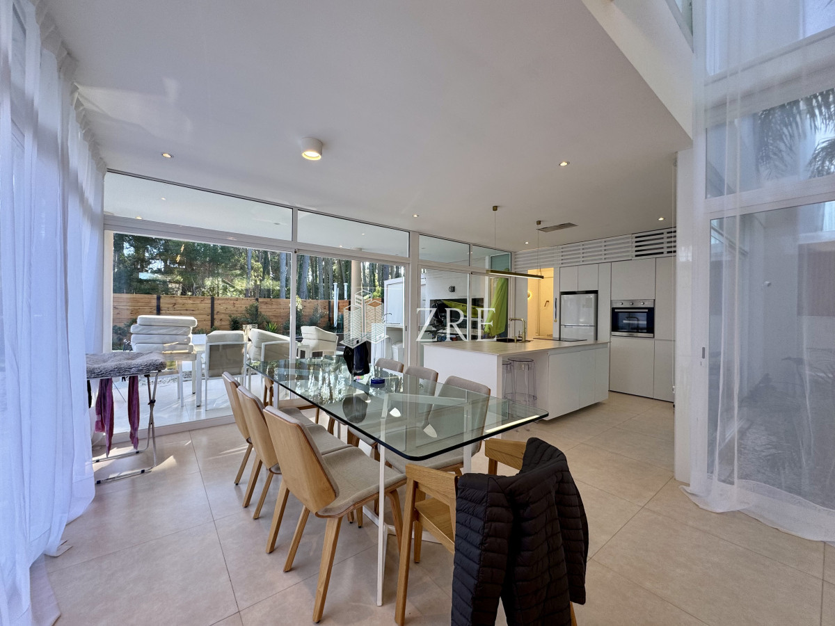 Casa ID.555 - Venta de casa 4 dormitorios en Green Park, Punta Ballena.