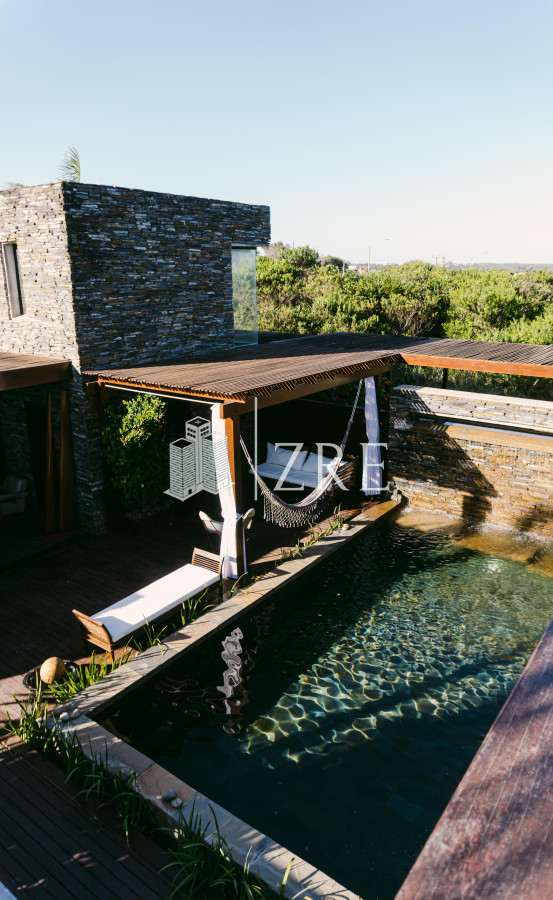 Casa ID.1349 - Alquiler casa 4 dormitorios Punta Piedras, Manantiales. 