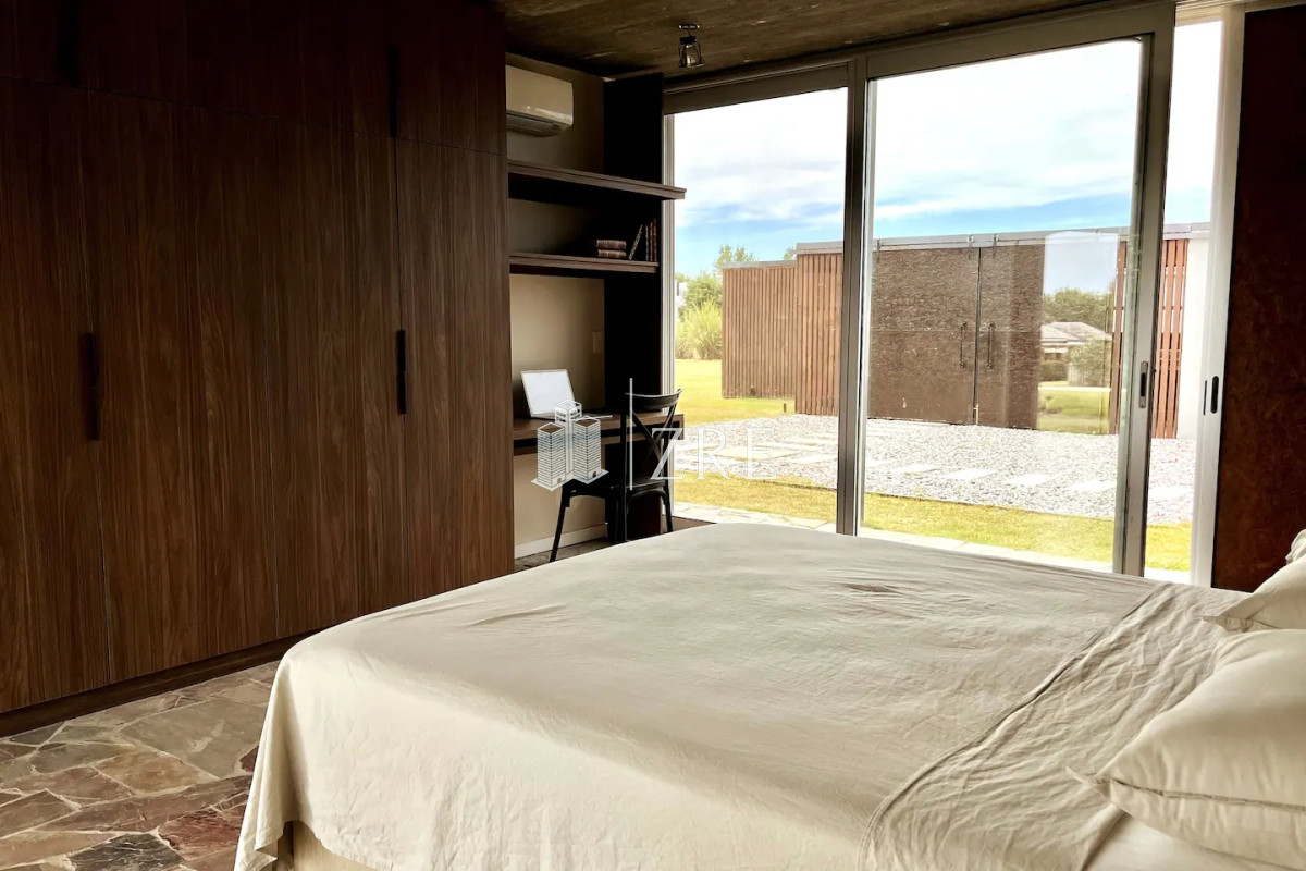 Casa ID.755 - Venta casa en lujoso barrio privado La Barra