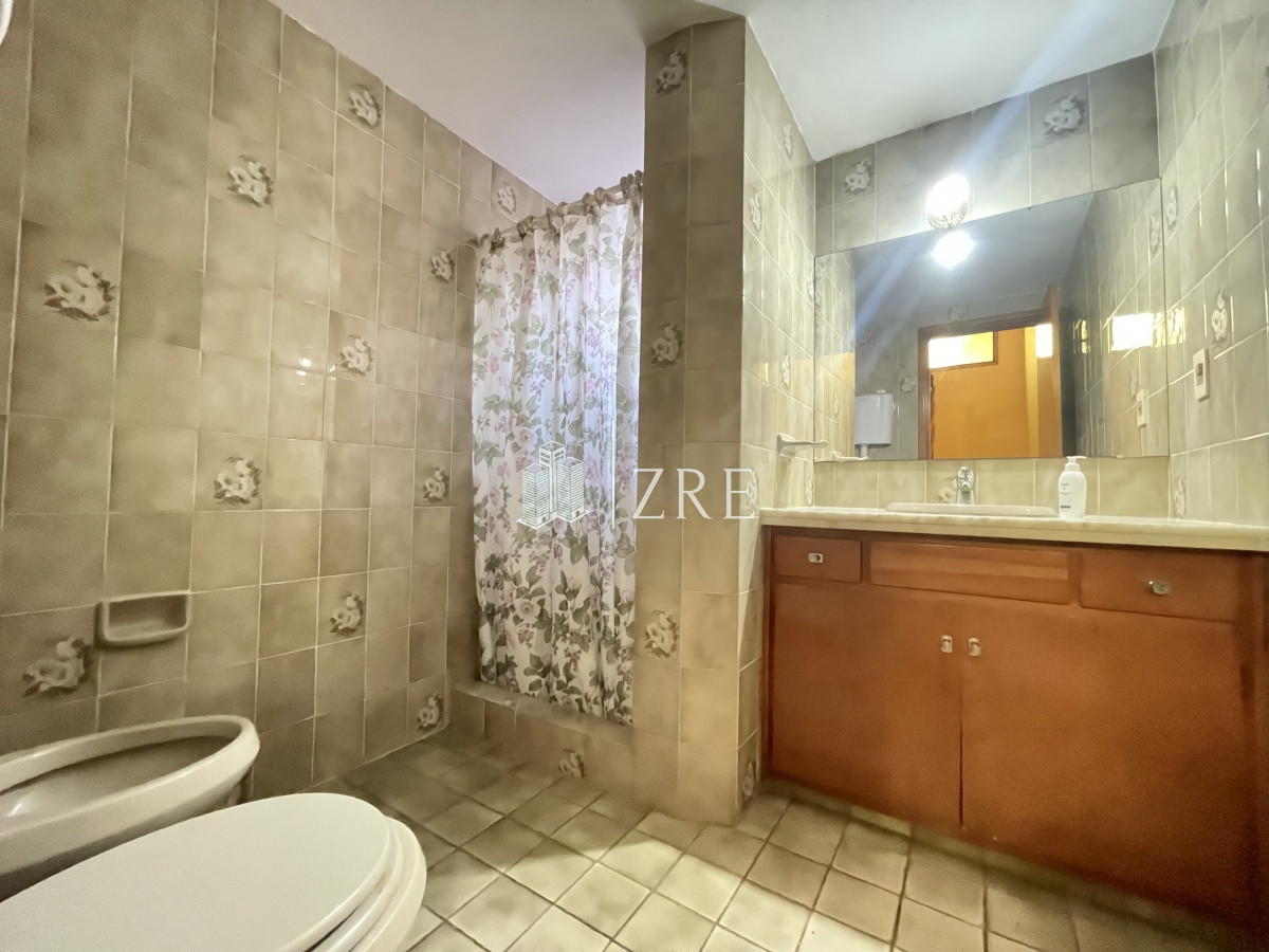 Casa ID.231 - Venta casa 4 dormitorios playa mansa Punta del Este