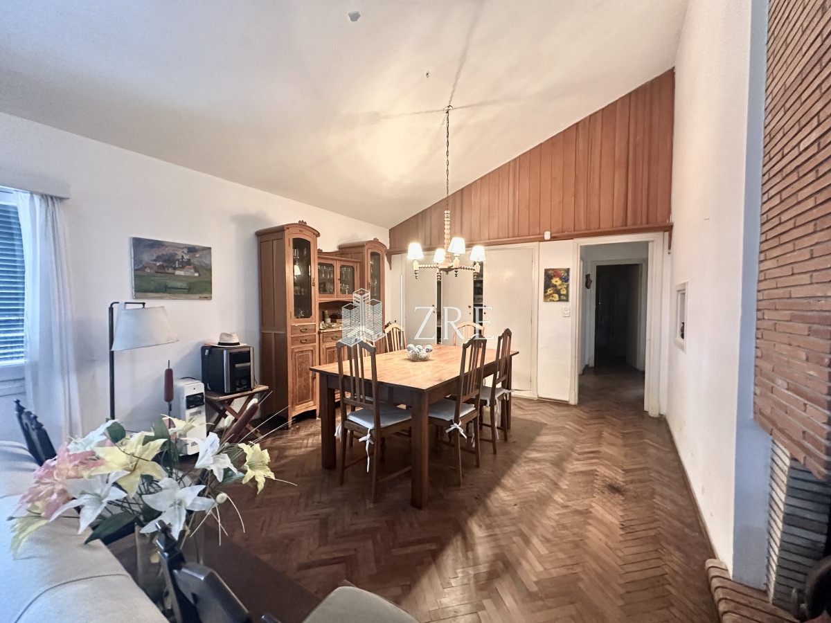 Casa ID.798 - Venta casa 7 dormitorios. Playa brava, Punta del Este