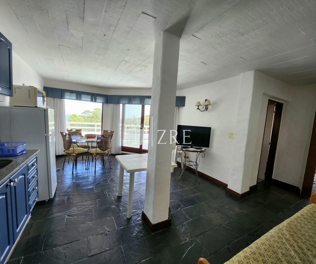 Casa ID.140 - Venta Casa Posada - 10 Apartamentos - Punta Ballena 