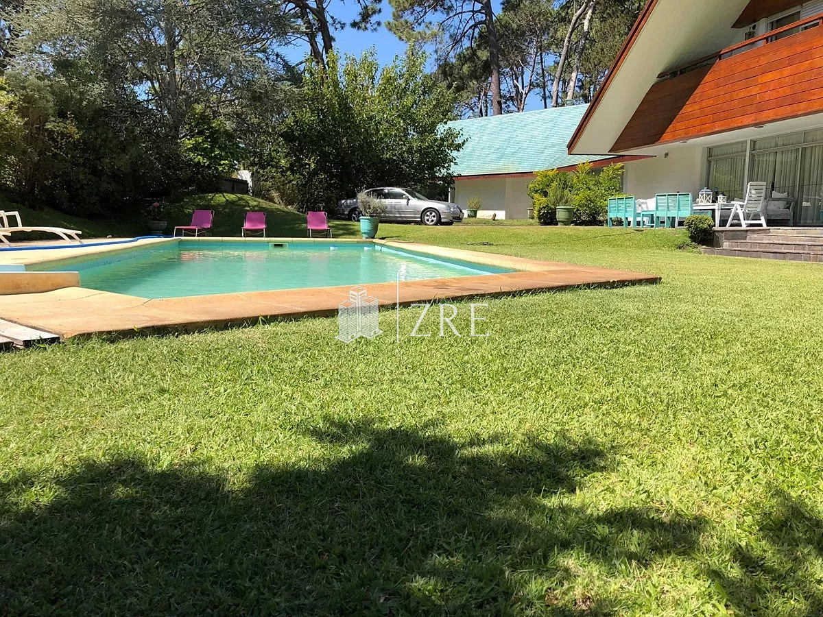 Casa ID.446 - Venta casa 8 dormitorios Punta del Este