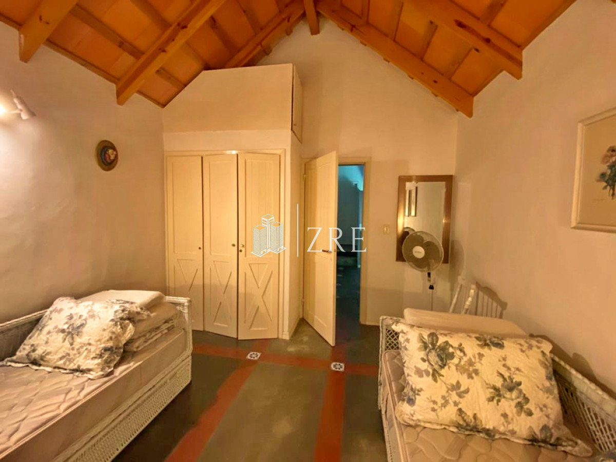 Casa ID.395 - Venta Casa en Brava, 3 dormitorios *