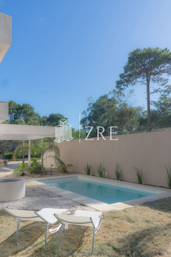 Casa ID.765 - Venta de casa 4 dormitorios