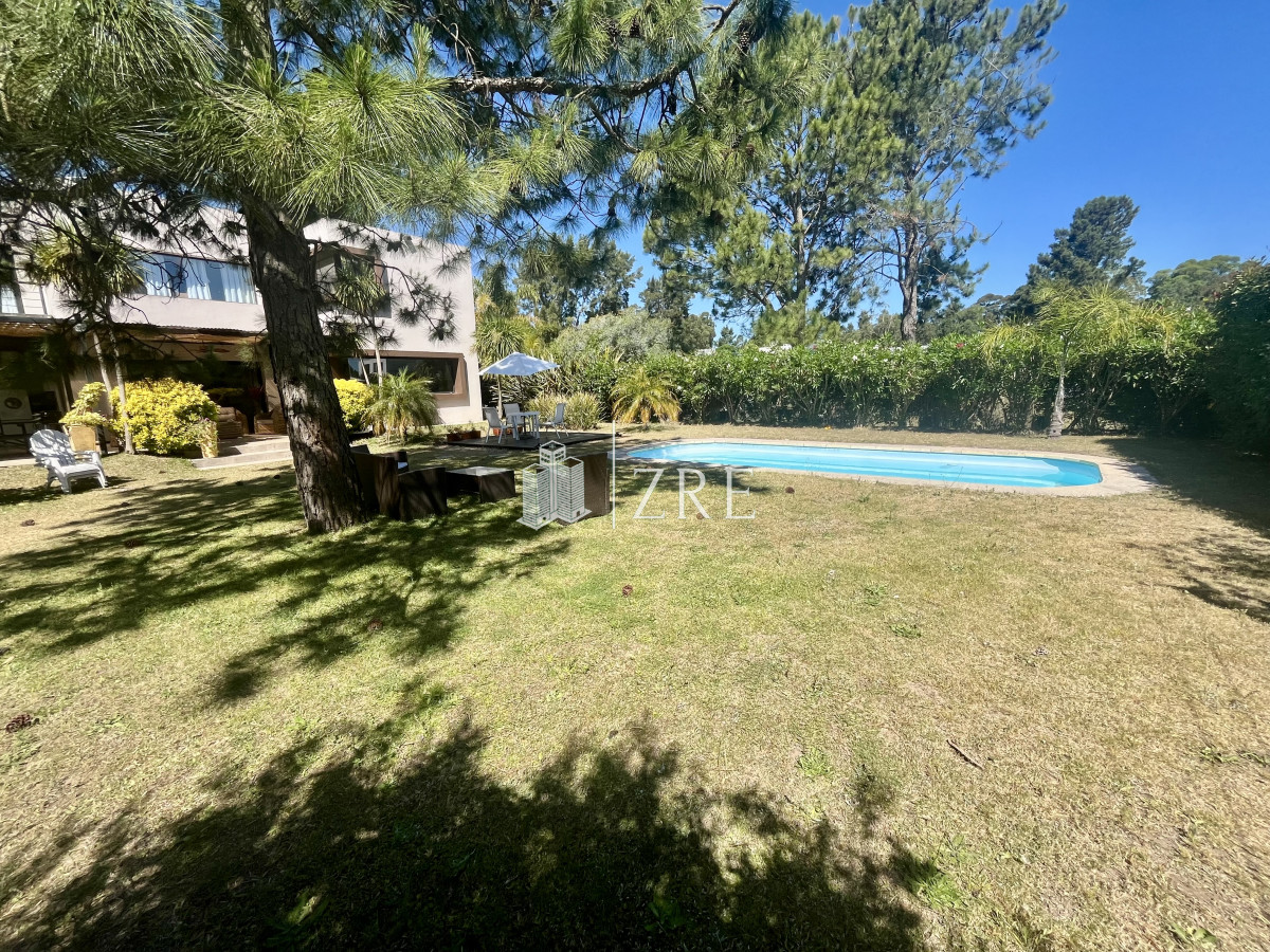 Casa ID.499 - Venta casa de dos plantas en Le Residence 